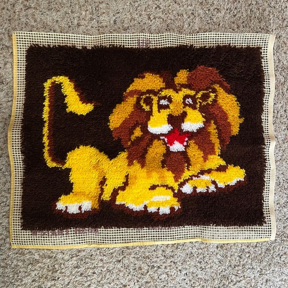 Vintage 70s Lion Latch Hook Rug Wall Hanging